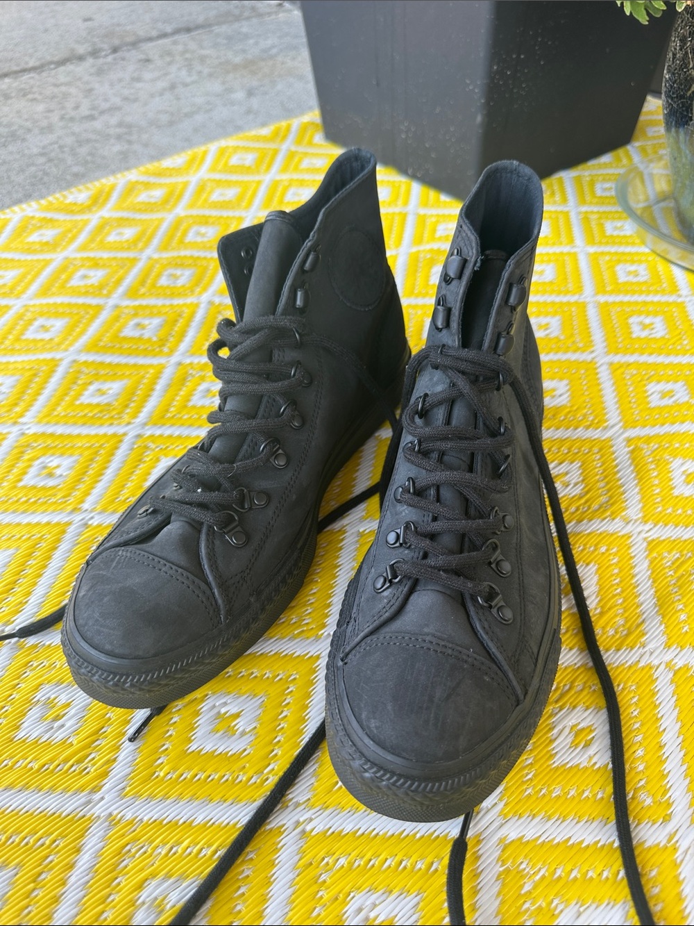 Black Converse High top sneakers size 11 men’s /womens 13 - Picture 2 of 5